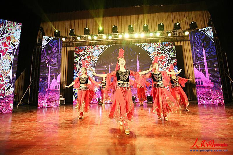 北工商嘉華學院外語浸泡月圓滿收官 助力國際化辦學