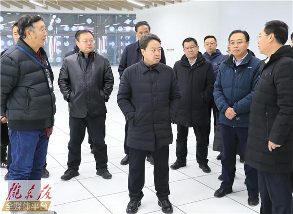 盧小亨在西峰區(qū)調(diào)研檢查“冬日無(wú)閑·大抓項(xiàng)目”活動(dòng)開展情況