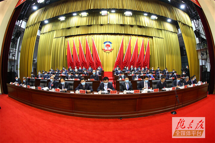 【市兩會視頻海報】努力開創新時代慶陽政協工作新局面，為推動慶陽老區全面振興作出新的更大貢獻！