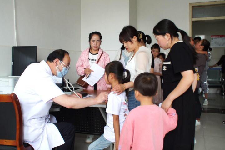 【健康“益”點(diǎn)】初秋開(kāi)學(xué)季 做好健康“功課”