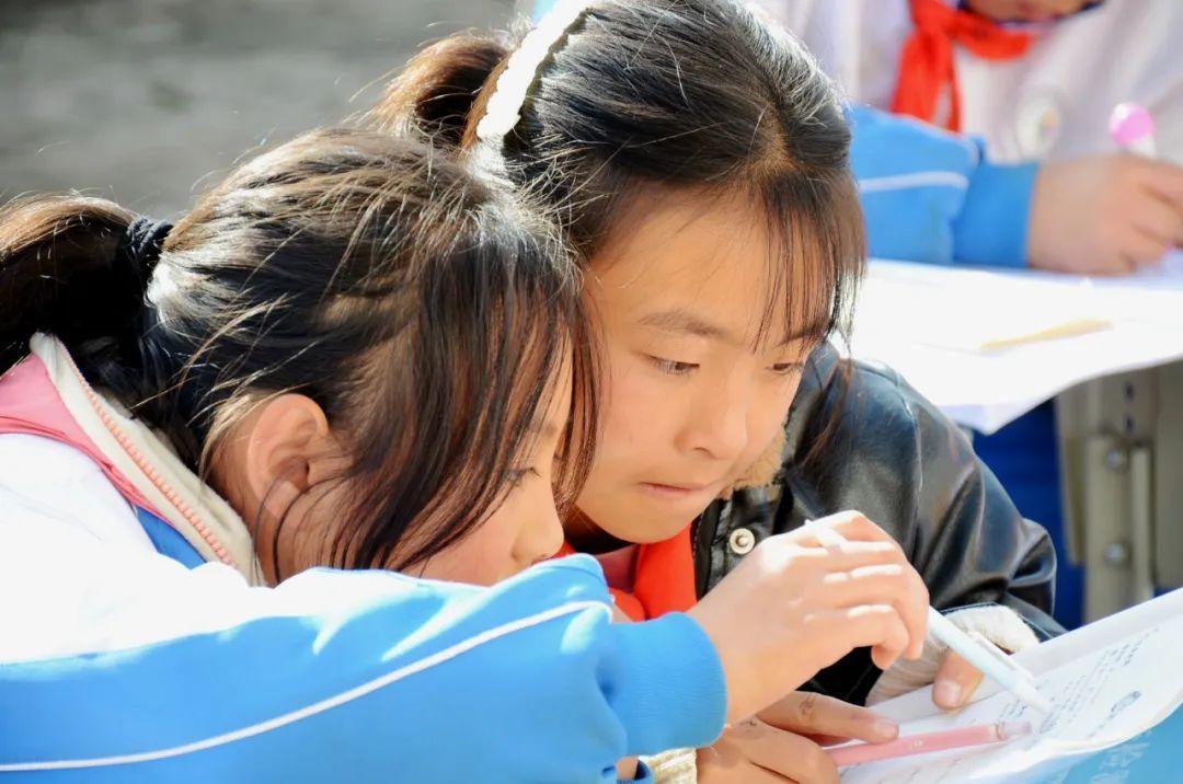 周末聊一會兒 | 陪讀打卡，你被孩子五花八門的“作業”拿捏了嗎？