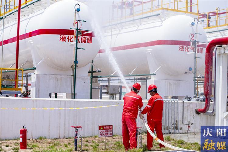 長(zhǎng)慶油田頁巖油開發(fā)分公司精耕安全保生產(chǎn)