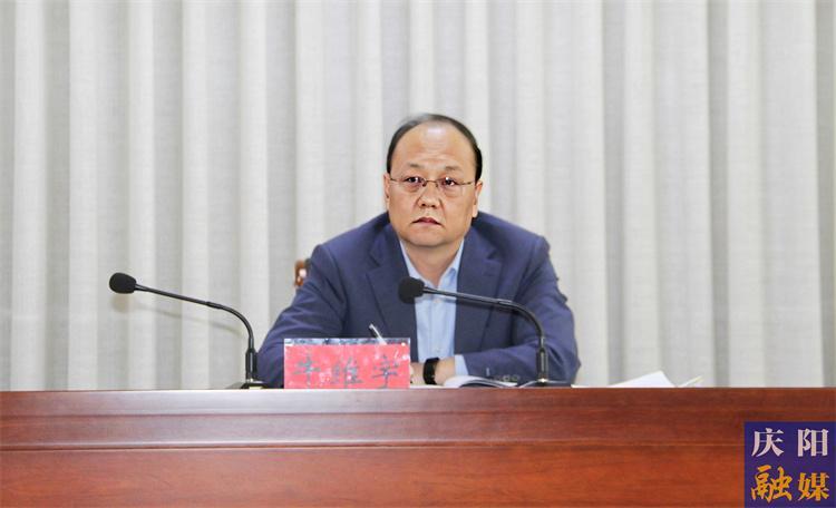 引大引強引頭部 為數字經濟賦智賦能 ——訪慶陽市住建局黨組書記、局長牛維宇