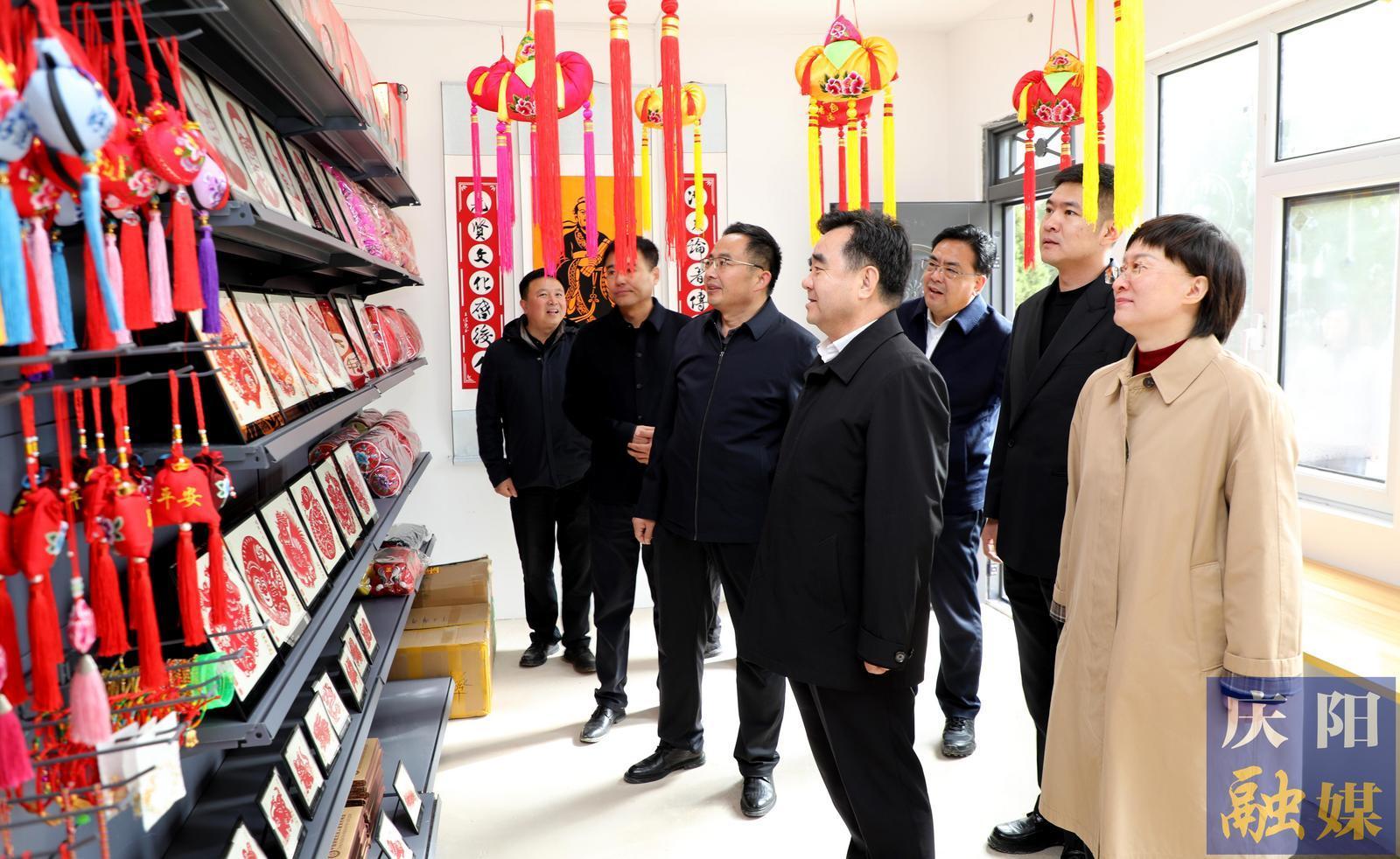 黃澤元在調研北石窟寺保護及周邊景區建設運營情況時強調 寺景聯動共建 區域協同共推 企業攜手共營 全力打造“古今輝映”的文旅融合大景區