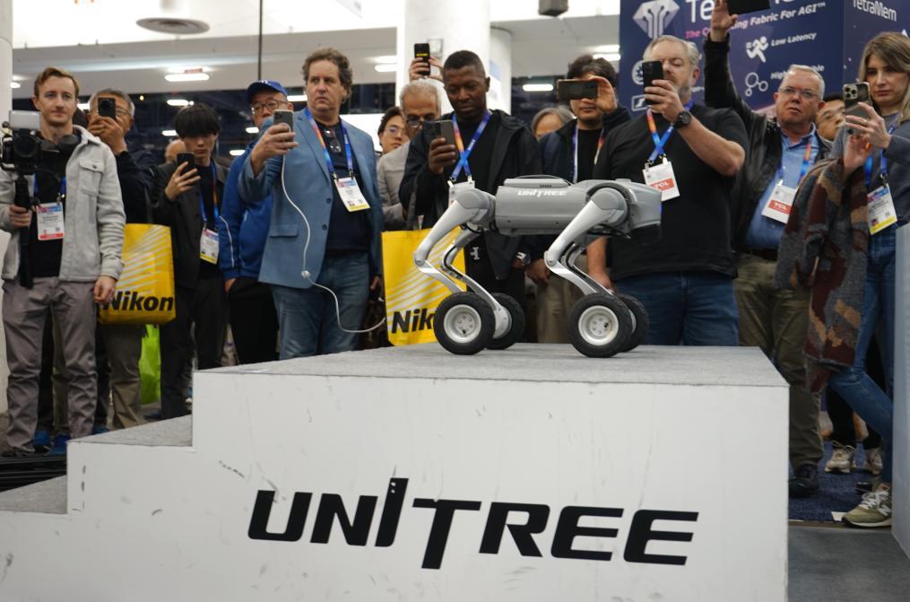 共話中國經濟新機遇丨專訪：“我看好中國經濟前景”——訪世界經濟論壇總裁博爾格·布倫德