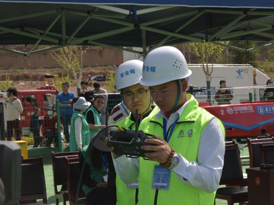 2025數字中國創新大賽·低空經濟賽道·特別報道丨低空機遇，翼決高下！應急響應實戰演練在鎮原啟動
