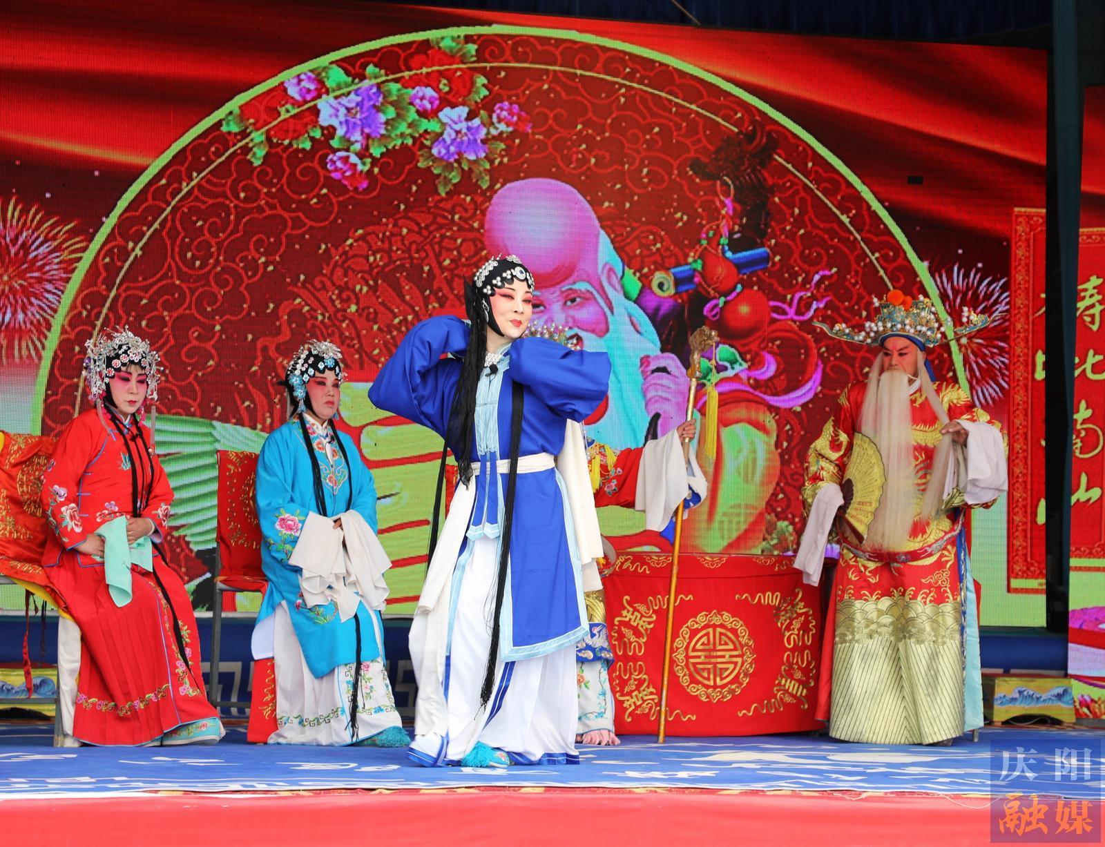 【攝影報道】環(huán)縣曲子鎮(zhèn)：千畝油菜花海邀客 農(nóng)文旅“田園盛宴”體驗感拉滿