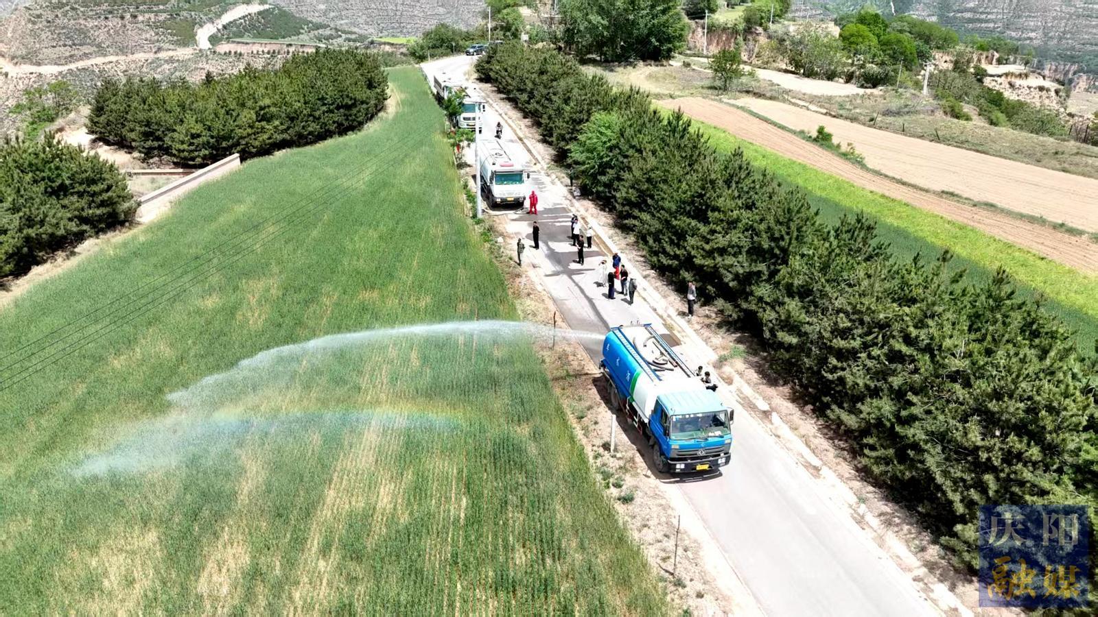 【攝影報道】華池縣：干群同心戰旱情 多措并舉保糧安