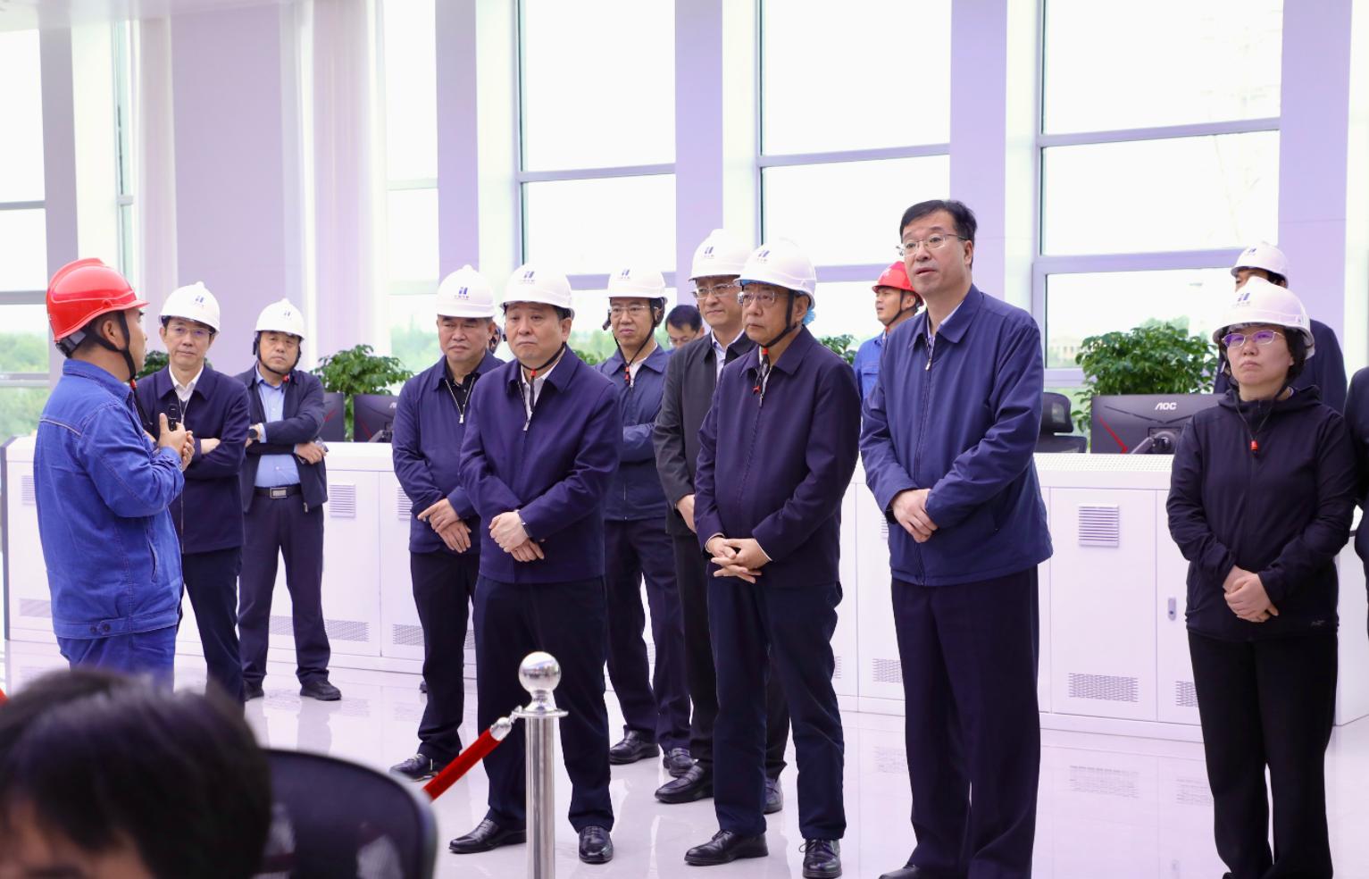 【簡訊】周繼軍帶隊觀摩正寧縣重大項目建設情況