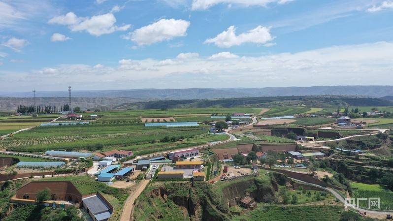 甘肅環縣莊子峁：一個偏僻小山村緣何綻放兩朵“中國好人”“文明花”