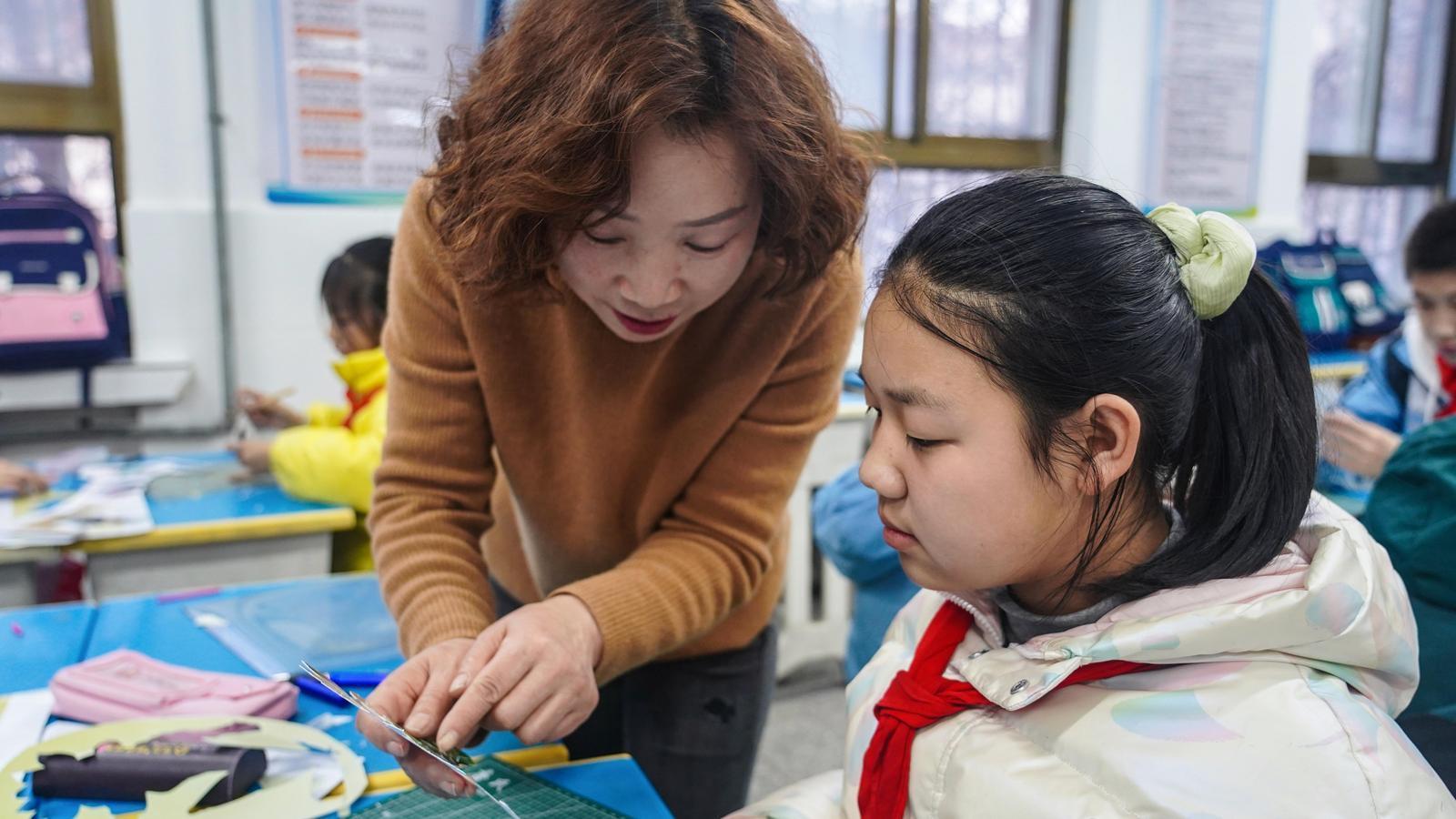 環(huán)縣皮影進(jìn)校園 非遺傳承顯“活態(tài)”