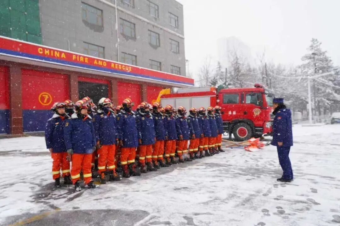 慶陽消防開展低溫雨雪冰凍災害實景實戰拉動演練