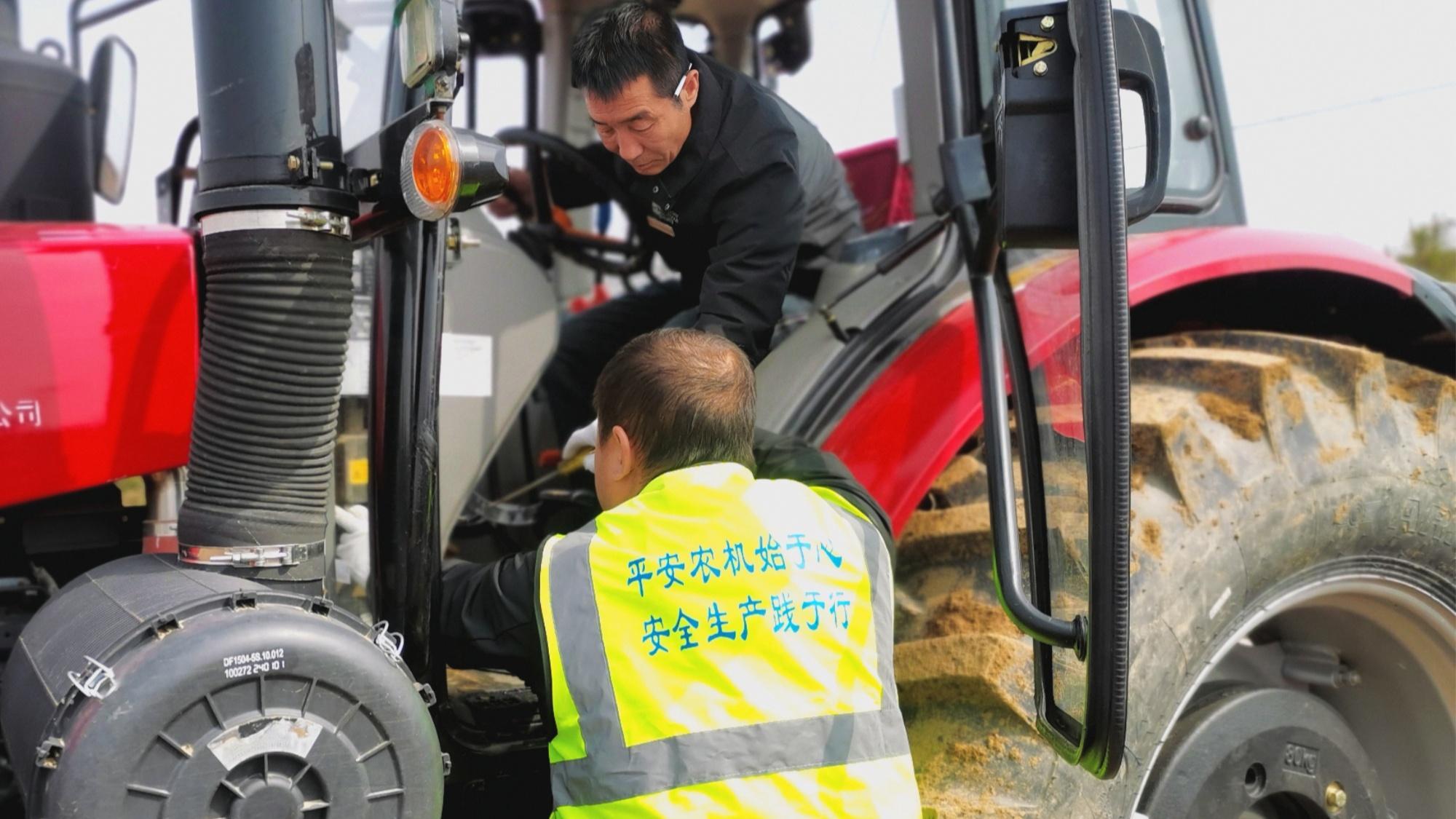 甘肅慶陽西峰區3200臺農機具“護航”春耕生產