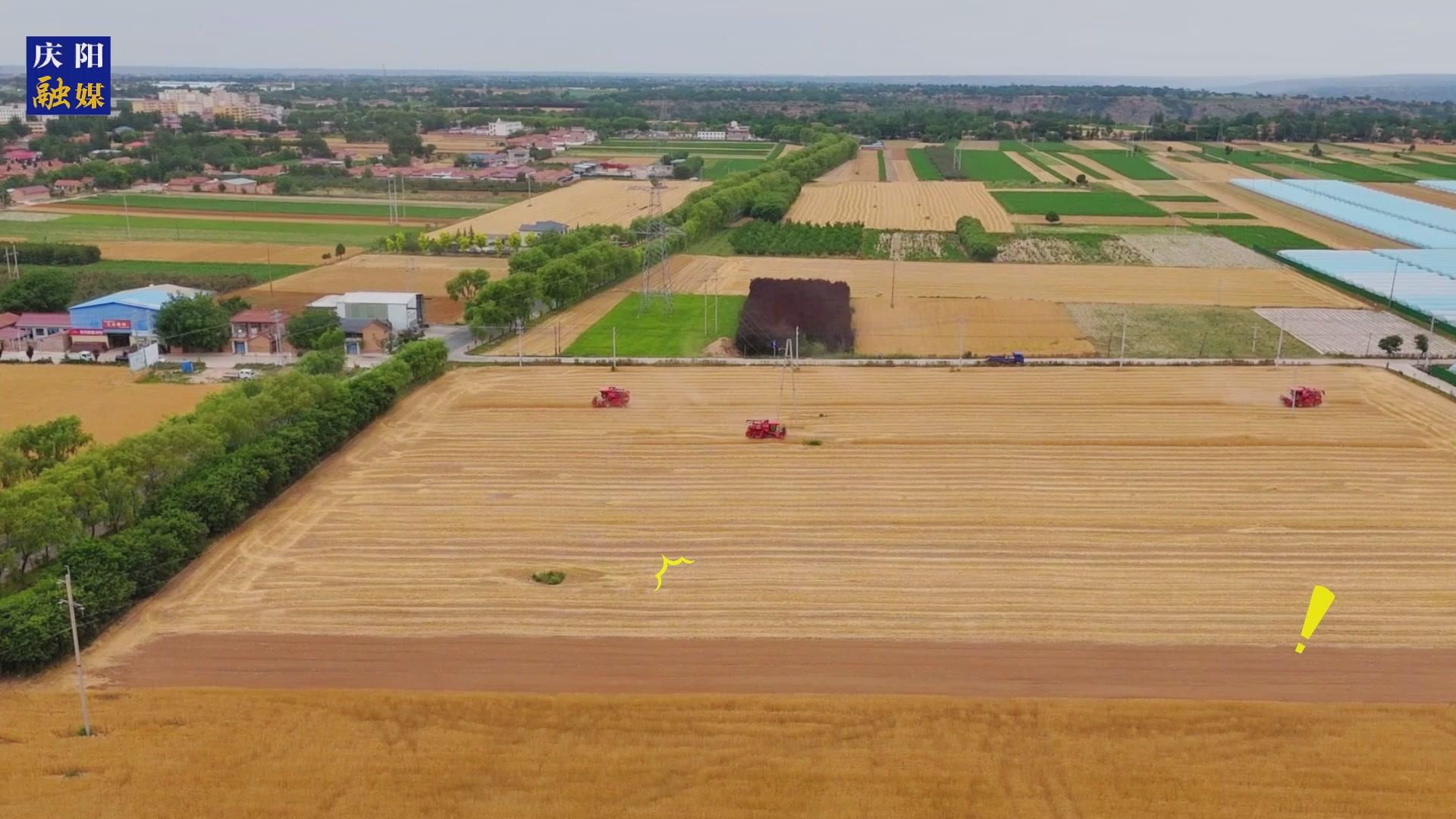 【春啟隴東 耕繪新篇】丨農機科普：約翰迪爾2104拖拉機，大田作業，效率翻倍！