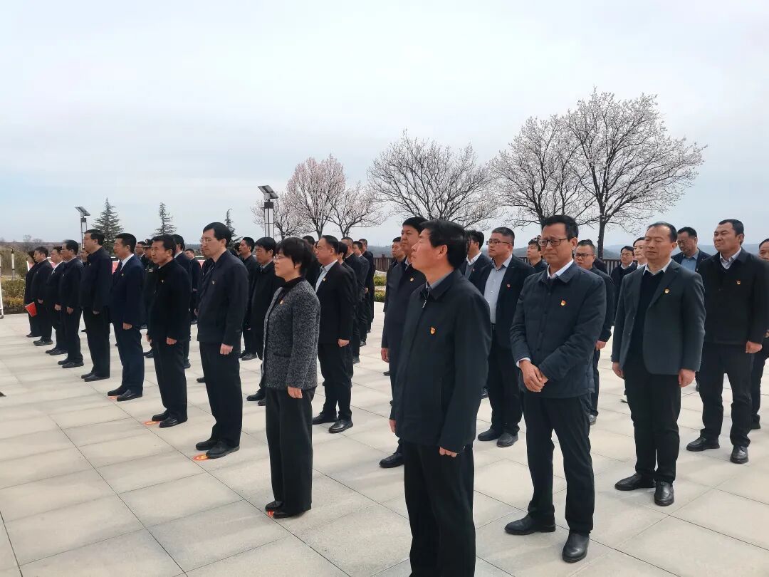 正寧縣“開(kāi)展追思革命先輩·傳承紅色基因”主題黨日活動(dòng)