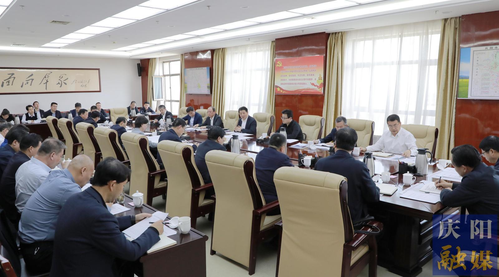 周繼軍在五屆市委財經委員會第六次會議上強調 加快構建現代化綜合立體交通網絡 更好引領支撐經濟社會高質量發展