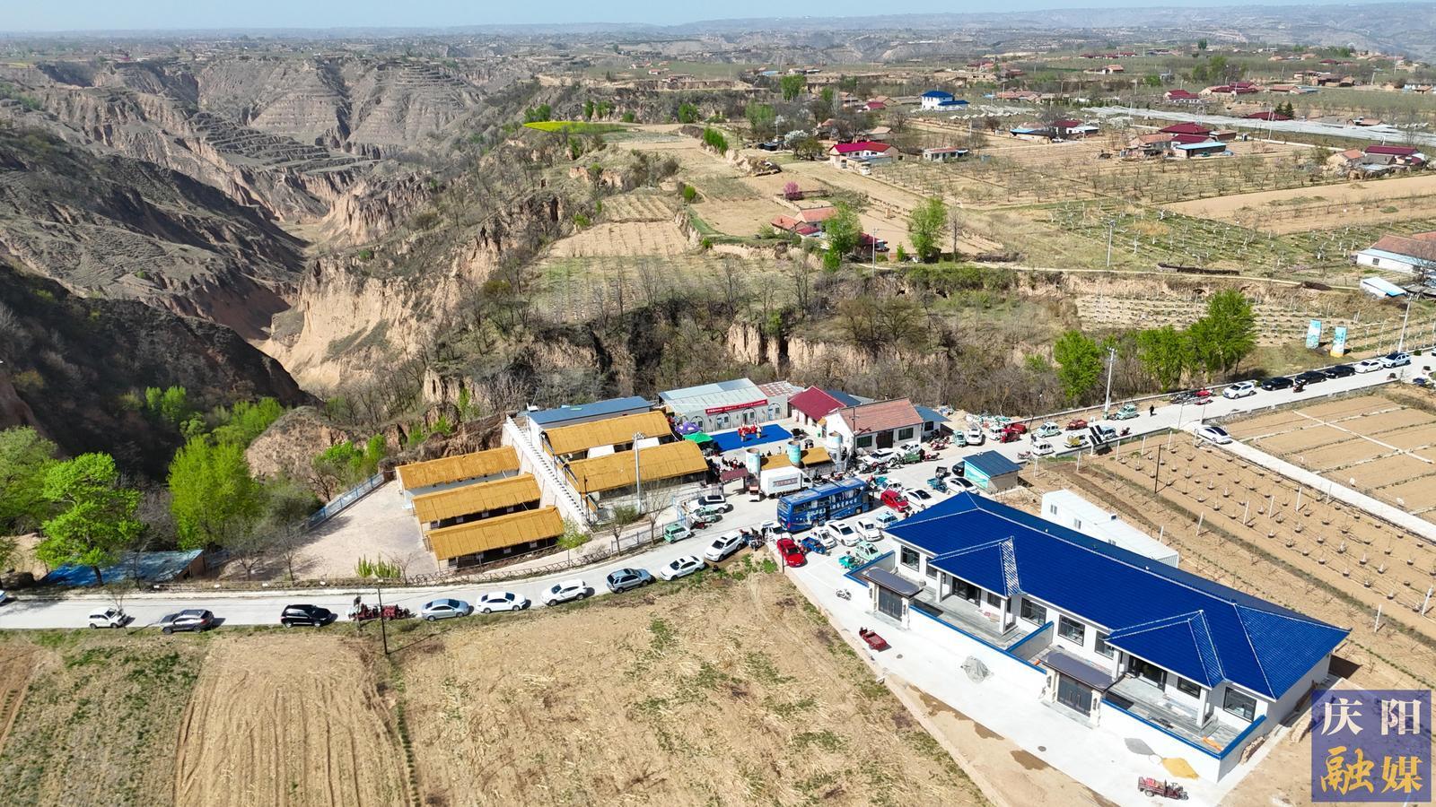 【攝影報道】慶城縣2026年“戲曲進鄉村”惠民演出走進赤城鎮