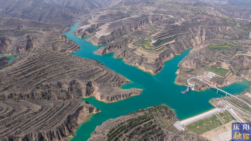【攝影報(bào)道】春日航拍五臺山水庫：青山碧水 鏡映山河